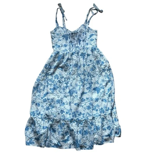 Steve Madden Sophia-Rose Dress in Faded Blue white floral Womens Size 6 Revolve - Picture 3 of 7